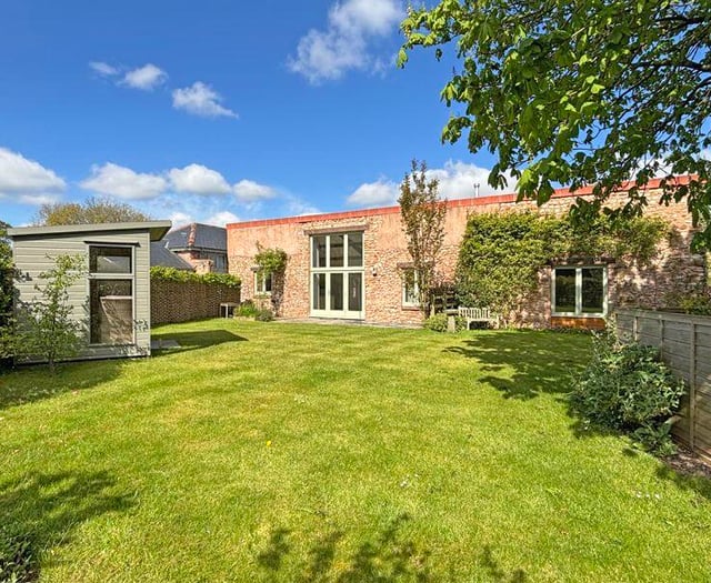 Converted cowshed with southerly facing private garden