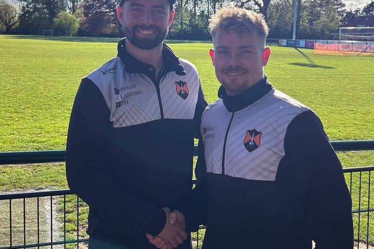 Captain Jack Bryant (left) and player of the match Ben Evett.  