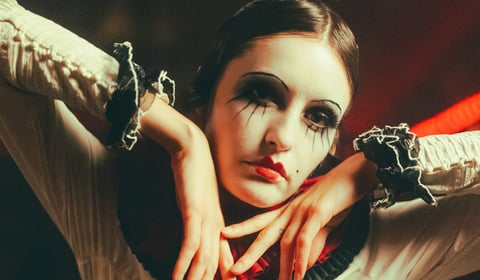 Get 10% off Lost Estate’s immersive cabaret, Chat Noir! in London