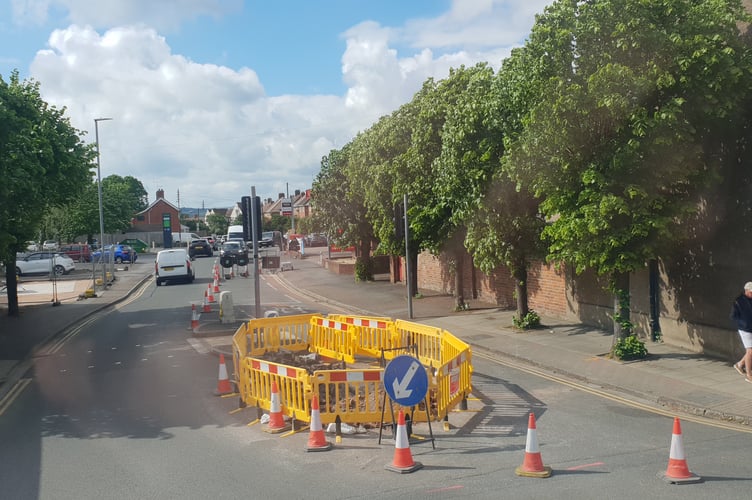 An urgent gas leak repair in Wellington is taking a whole week, causing huge traffic queues.
