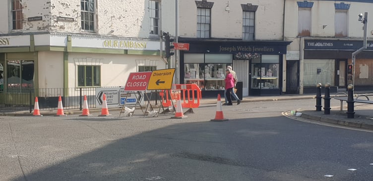 South Street, in Wellington, was closed for a day while contractors made their second visit to repair potholes.