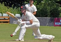 Wellington step up the pressure at the top after beating Perrott