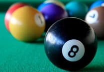 Pot Blacks squeeze home against Snipers to stay top