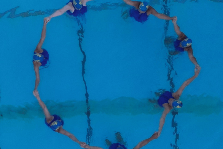 The WiveyPool Blue Belles wowed the audience with the choreographed synchronised swimming routine.