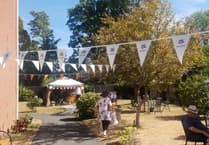 Wellington Abbeyfield residents throw party for charity's 70th anniversary