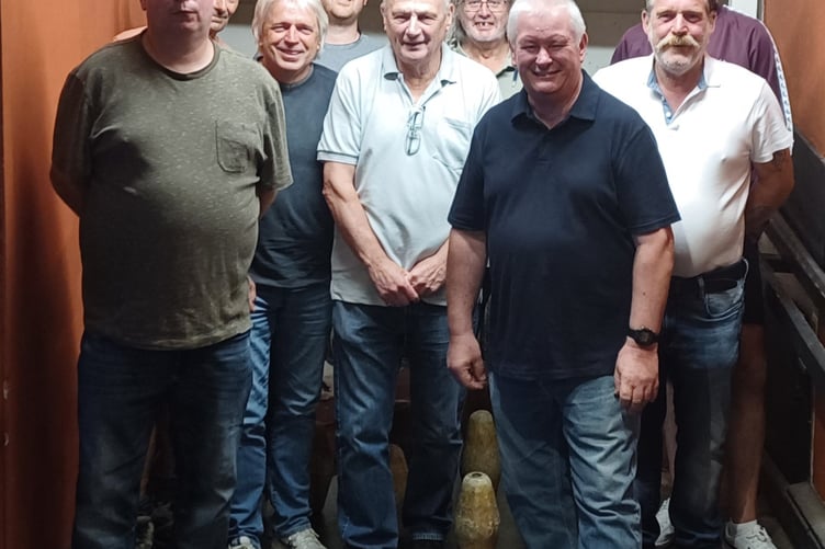 Beaten Payne Cup finalists Mowers, back left to right: Stephen Foster, Keith Crockett, Darren Winter, Stephen James, Vince Milton; front: Martin McGrath, Geoff Milton, Mike Jarman (capt), John Dodden.