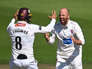 Leach snaps up nine wickets for Somerset