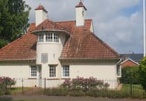 Café and other alternative uses for Wellington Park lodge could be explored