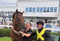 Ocean Heights wins in style under Jack Tudor
