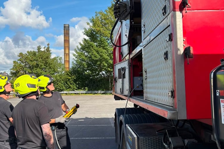 Training on the high volume pump (HVP) which was used to tackle open countryside fires in Hampshire and South Wales.