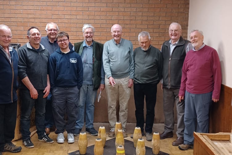 Report Centre A who play in the Gerald Thorne Championship