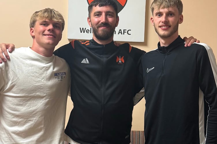 Jimmy Groves, left, and Jordan Sellick, right, with manager Connor Porter.