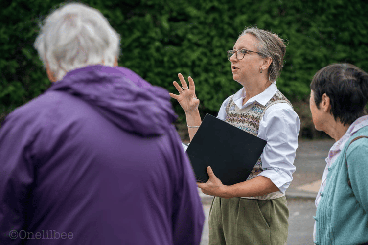 Talitha Clarke leading one of the walks around Wellington that have proved so popular.