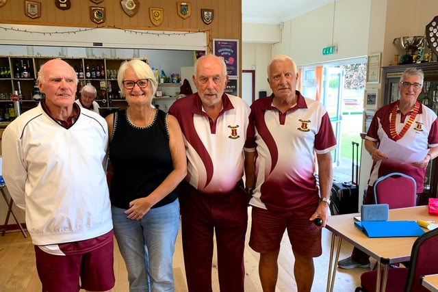 Blacks, left to right: Nick Channon, Debbie Lane, Paul Kelly, Andy Pearce, Mike Goves (club president, far right)