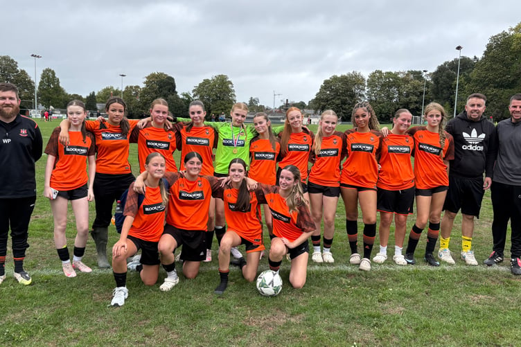 Wellington Wildcats U15s Girls ready to kick off the new season with sponsored kit from Bloor Homes.
