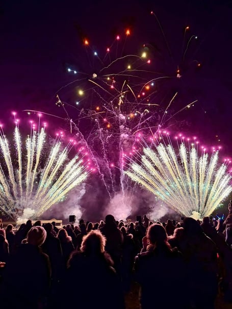 Fireworks Night hosted by St Margaret's Hospice Care makes a welcome return to Taunton Racecourse this October. 
